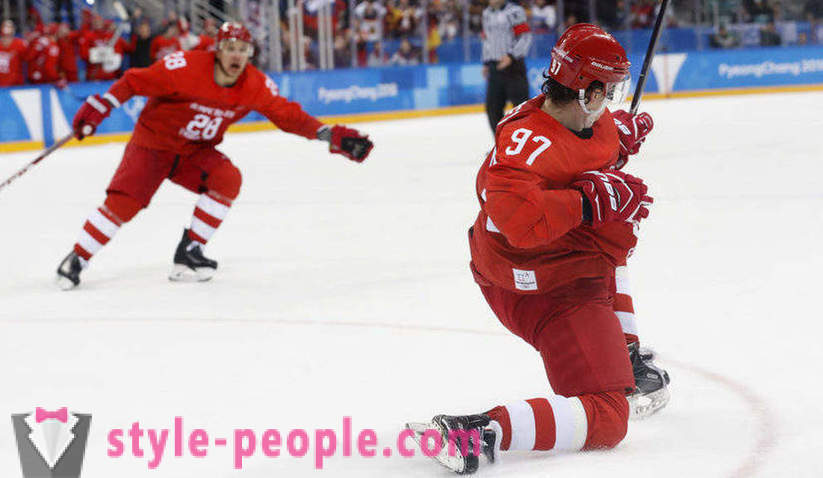 Alexander Kozhevnikov, hockey speler: biografie, familie, sportprestaties