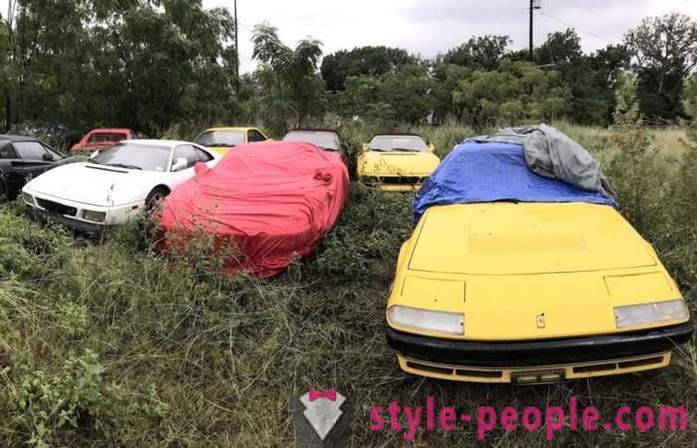 In de Verenigde Staten, vonden we een veld met achtergelaten auto's Ferrari