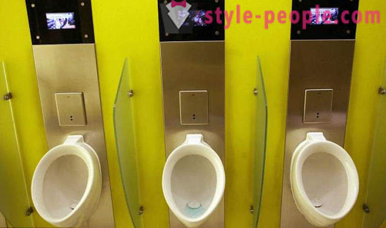 In China was er een toilet met een slim gezicht herkenningssysteem