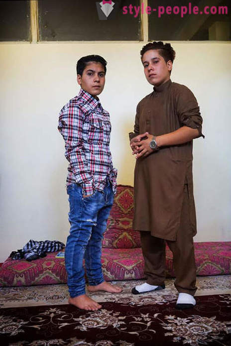 Waarom worden opgevoed als jongens in Afghanistan, sommige meisjes