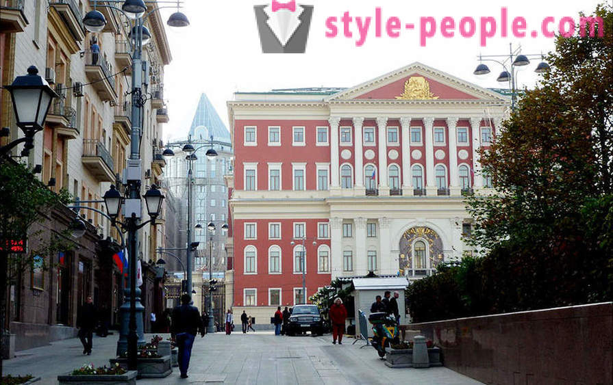 De kosten van de appartementen in het oudste Moskou herenhuizen