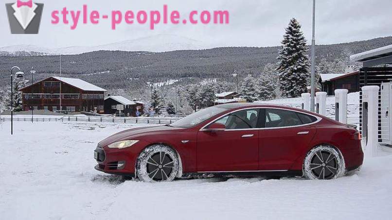 Tesla Motors is de voorbereiding voor de officiële release op de Russische markt