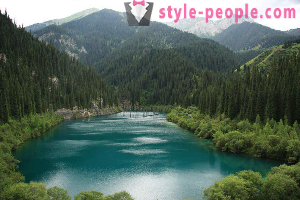 10 plaatsen in Kazachstan, die u moet bezoeken