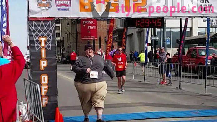 Run, zonder te stoppen: man met een gewicht van 250 kg inspireert mensen door zijn voorbeeld