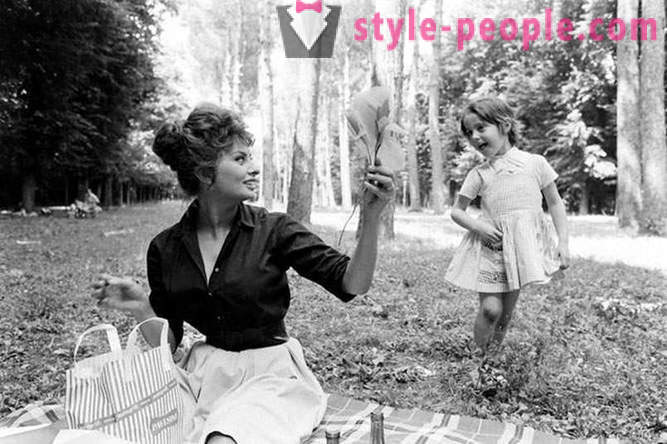 15 foto's van Sophia Loren, niet bestemd voor publicatie