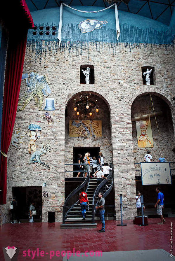 Salvador Dali Museum en het kasteel van zijn vrouw