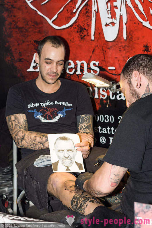 Tattoo Art aan de internationale conventie in Berlijn
