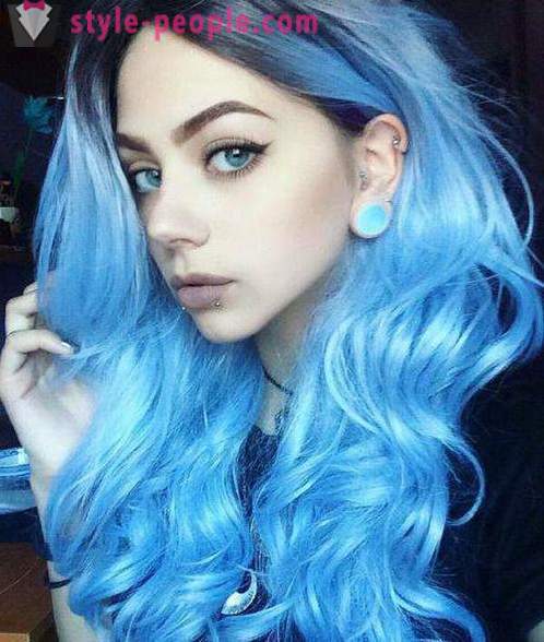 Het meisje met blauw haar: kenmerken, beschrijvingen en interessante feiten