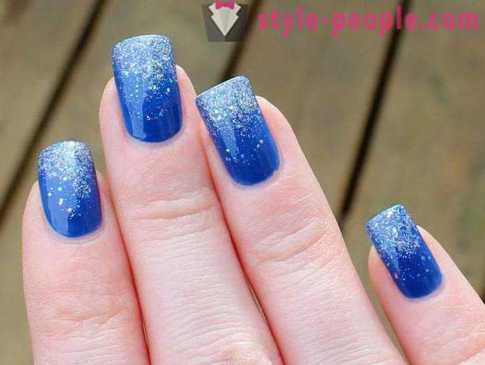 Blue manicure. manicure ideeën in blauw