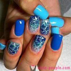 Blue manicure. manicure ideeën in blauw