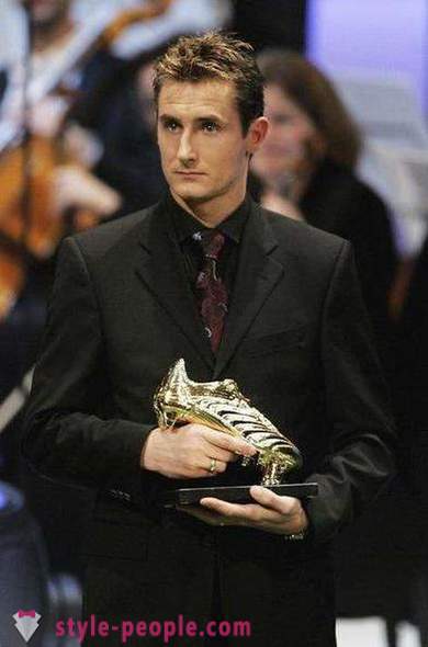 Miroslav Klose: biografie en carrière van een voetballer