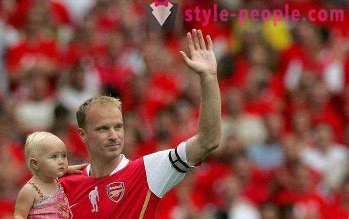 Dennis Bergkamp - Nederlandse voetbalcoach. Biografie sportcarrière