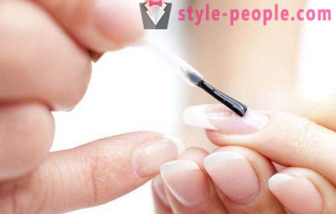Wat een goede gel voor nagel professionals adviseren? Blader door types, fabrikanten en reviews