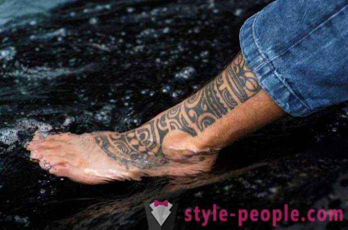 Features tatoeages voor mannen te voet