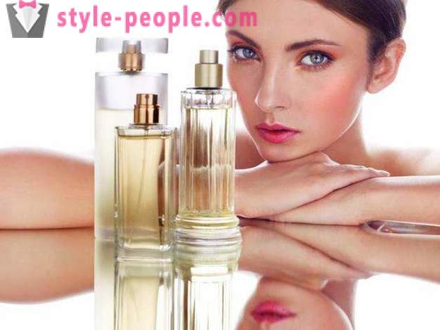 Parfum Donna Trussardi: beschrijving van de smaak (reviews)
