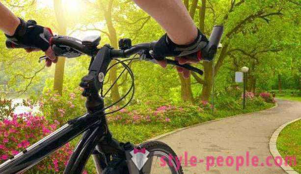 Hoeveel calorieën worden verbrand tijdens het rijden een fiets, beoordelingen afslanken