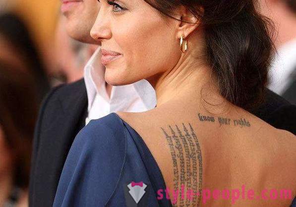 Star tatoeages: Angelina Jolie