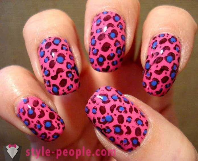 Leopard manicure hoe te maken thuis