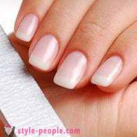 Hoe maak je een mooie manicure snel en eenvoudig