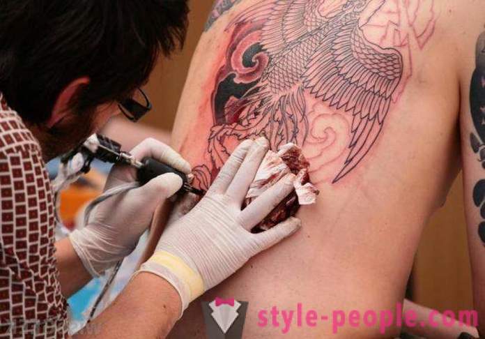 Hoe de zorg voor de tatoeage tijdens het genezingsproces periode?
