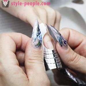 Hoe maak je nagels professionals uit te breiden?